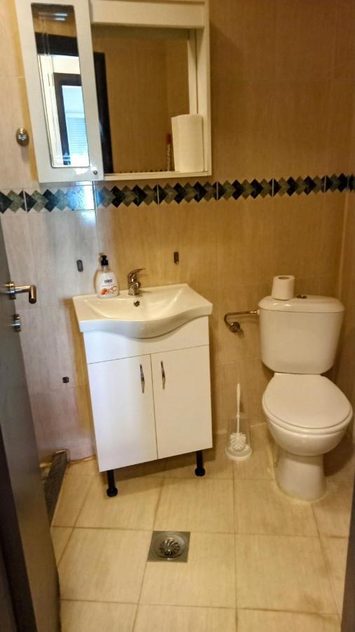 Central Home ポドゴリツァ エクステリア 写真