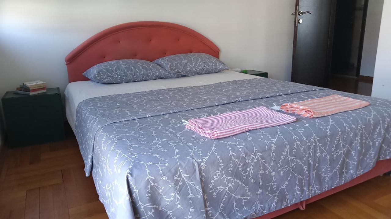 Central Home ポドゴリツァ エクステリア 写真